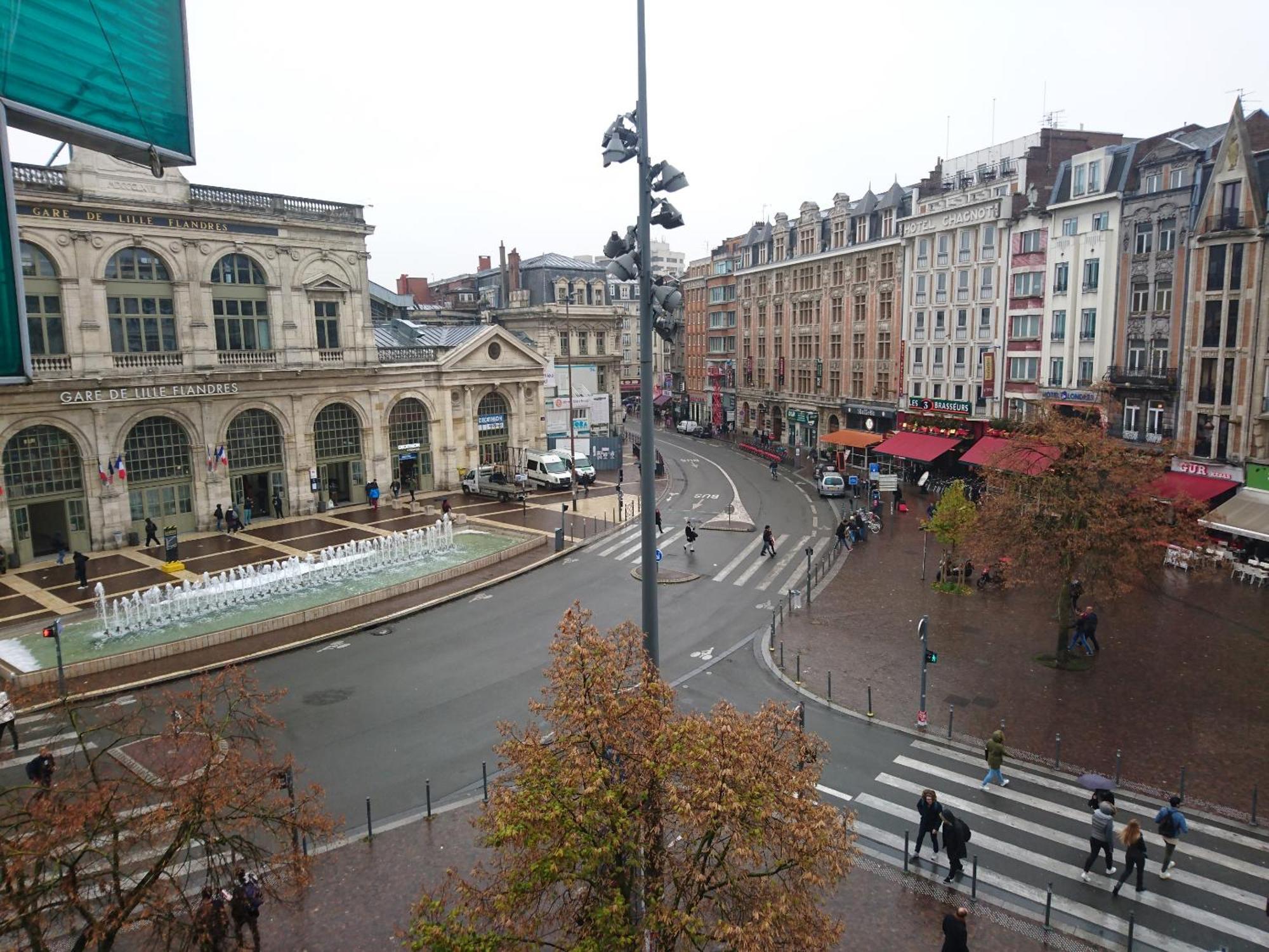 Studio Hypercentre Proche Gares Et Metro Lille Exterior photo